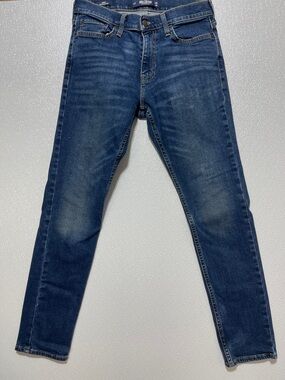 Hollister Men's Skinny Jeans in Medium Blue Wash